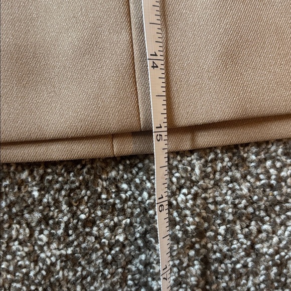 Theory beige mini military skirt - Picture 9 of 10